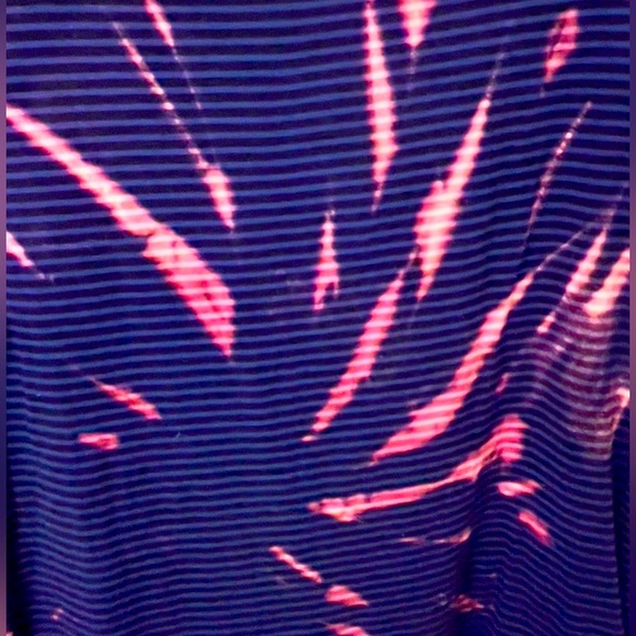 Reimagined handmade boatneck Cotton Top. Reverse Dye. - Picture 4 of 9